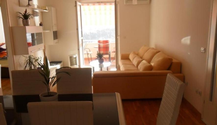 Rooms Anela With Large Common Tarrace And Beautiful Sea View Dubrovnik Ngoại thất bức ảnh