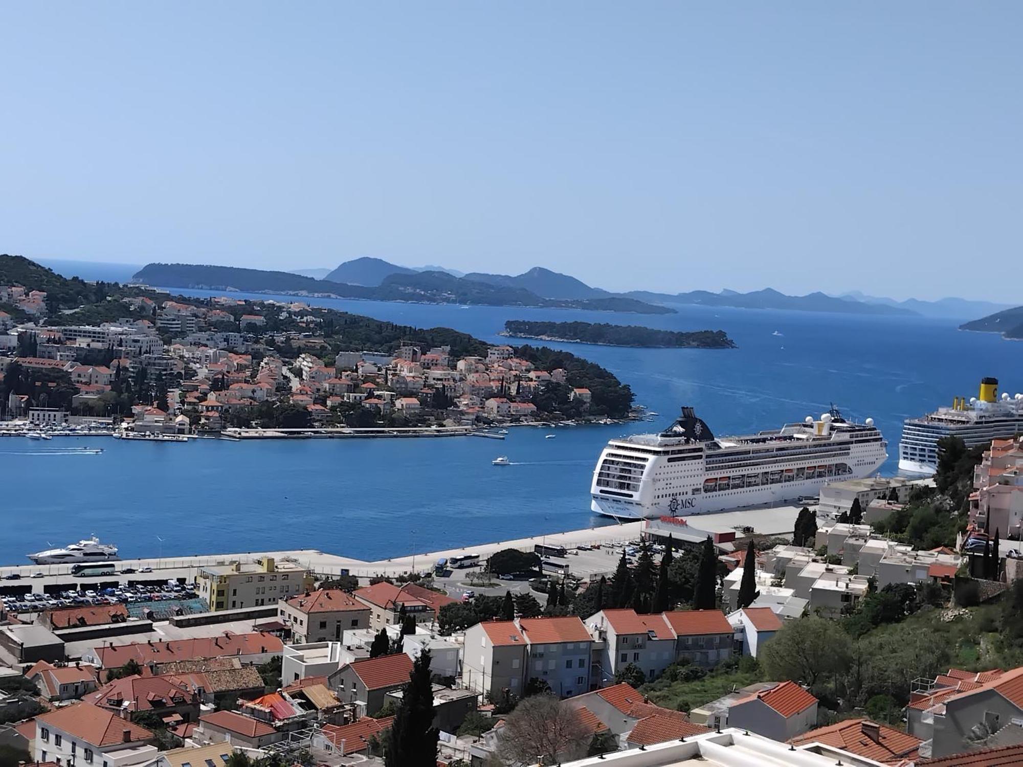 Rooms Anela With Large Common Tarrace And Beautiful Sea View Dubrovnik Ngoại thất bức ảnh